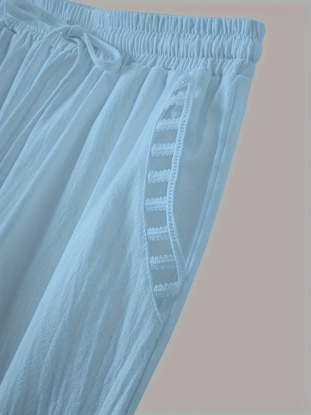 Tracey - Chic Cropped Pants