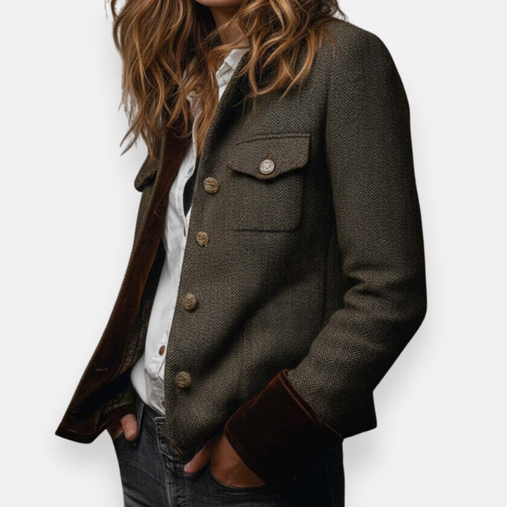HARPER | TIMELESS TWEED JACKET WITH VELVET DETAILS