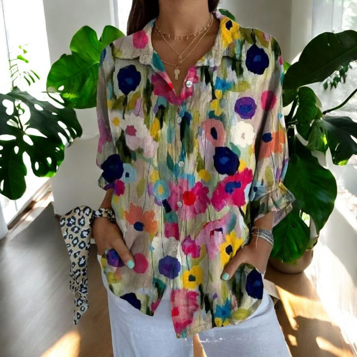 Kirsten - Timeless Floral Blouse