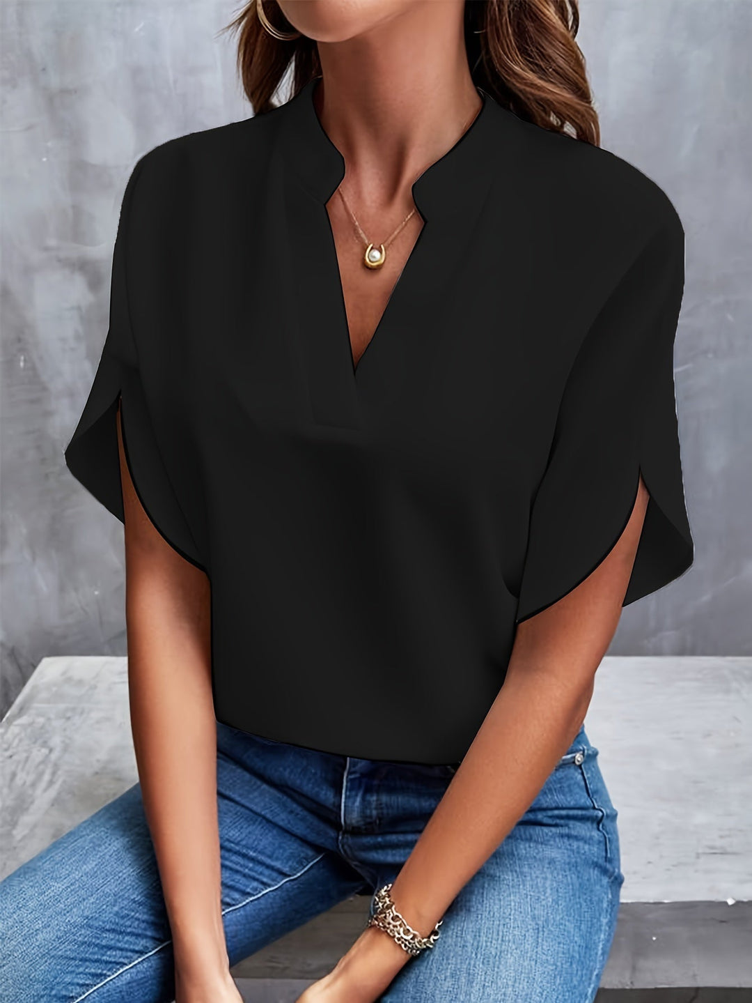 Billie - Bold Chic Blouse