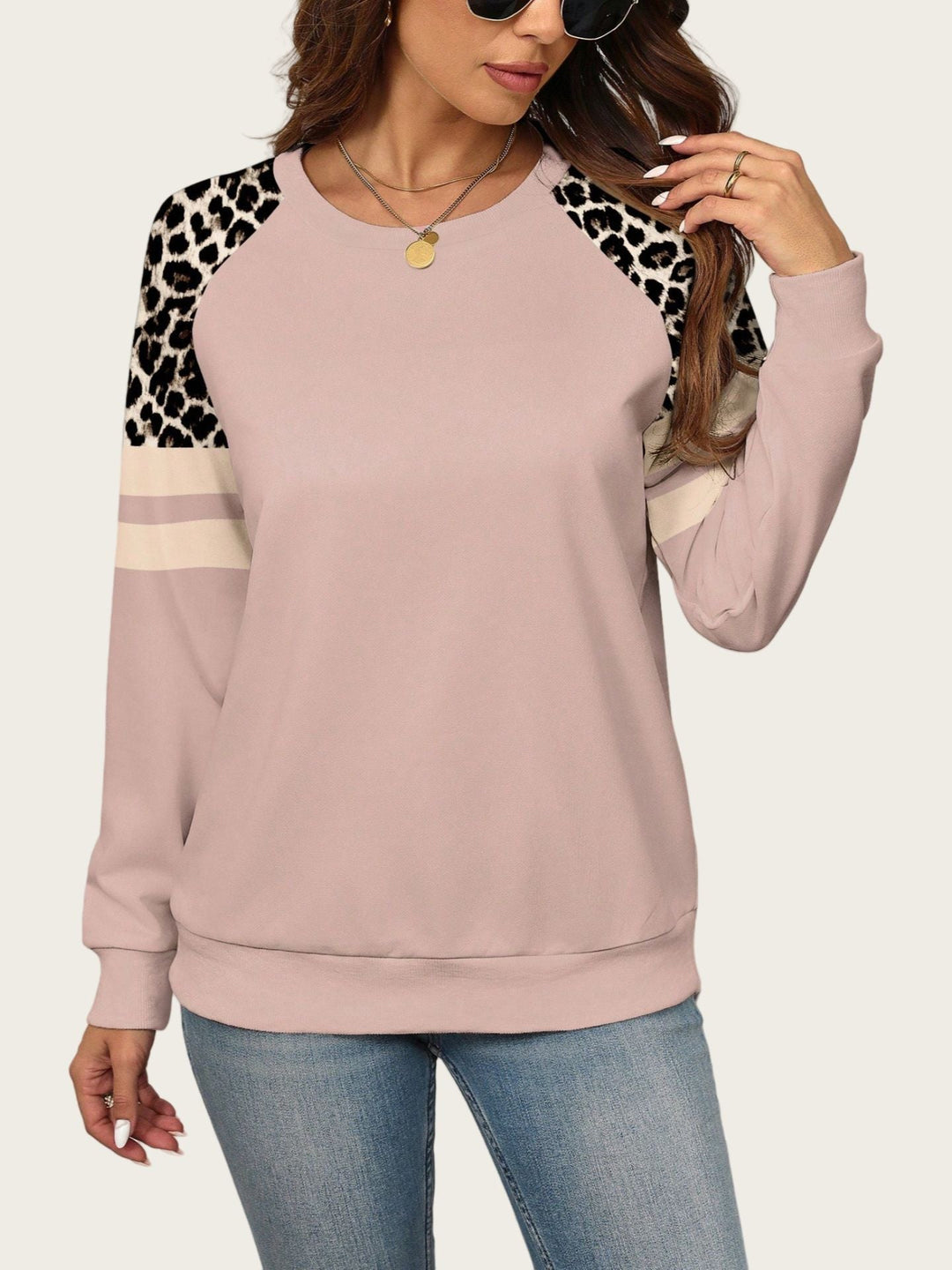 Claire™ | Chic Leopard Patch Sweatshirt