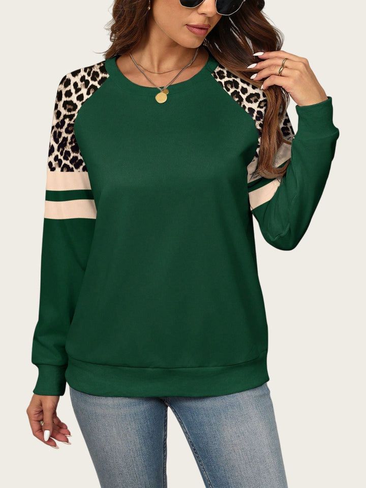 Claire™ | Chic Leopard Patch Sweatshirt